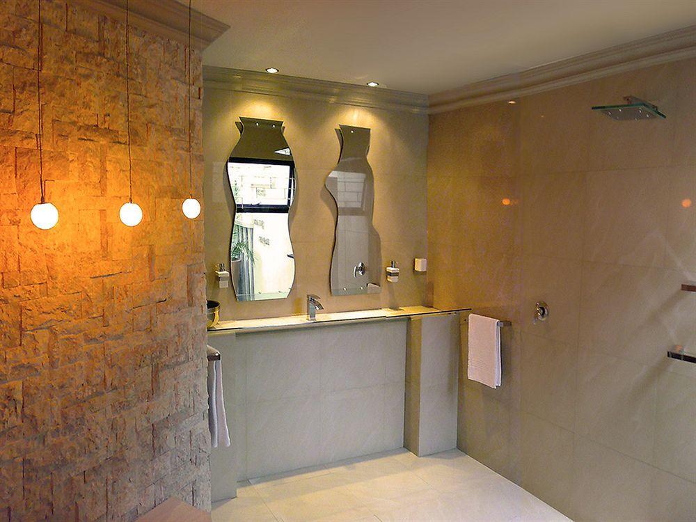 Twin Waters Guest House Randburg Екстериор снимка