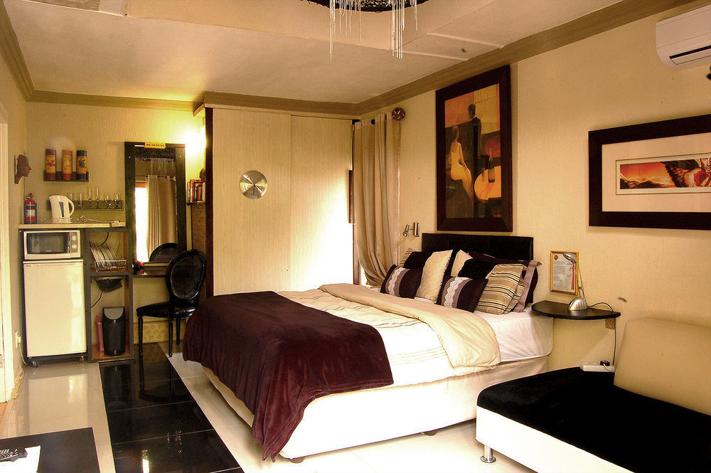 Twin Waters Guest House Randburg Екстериор снимка